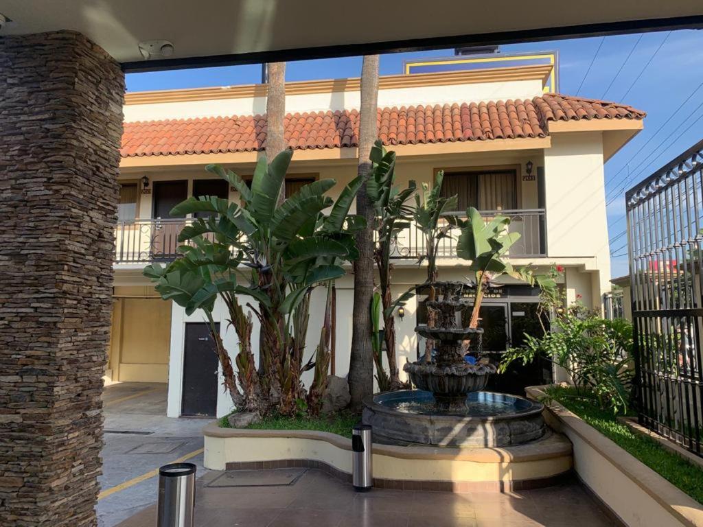 Hotel San Luis Rancho Mesa de Tijuana Екстер'єр фото